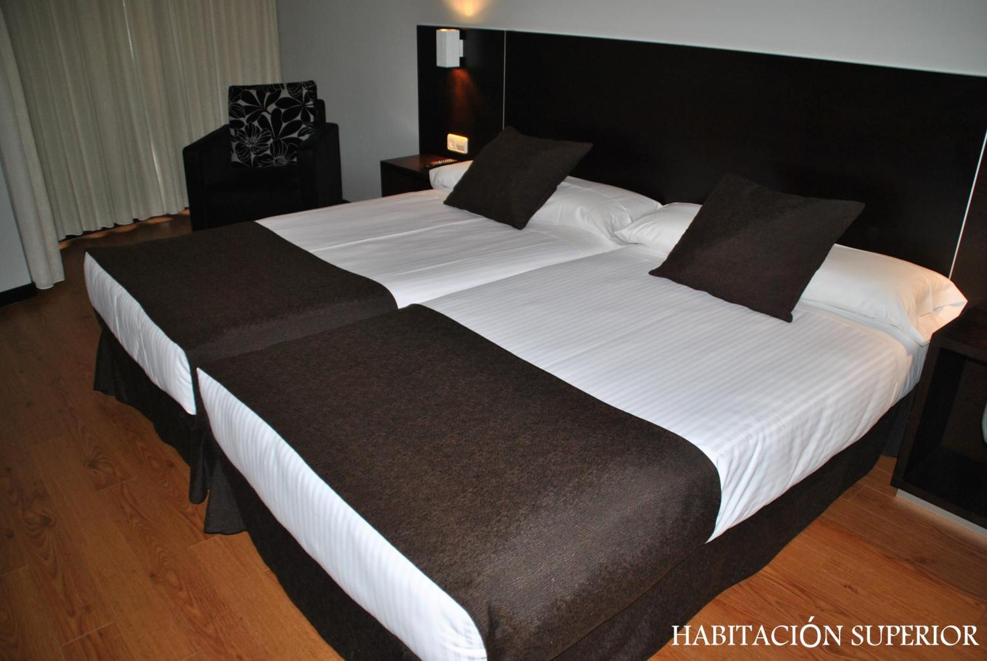 Hotel Junquera Vigo Luaran gambar